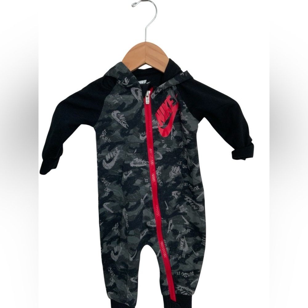 9 months Nike Kids Camo Hooded Romper 1 Piece